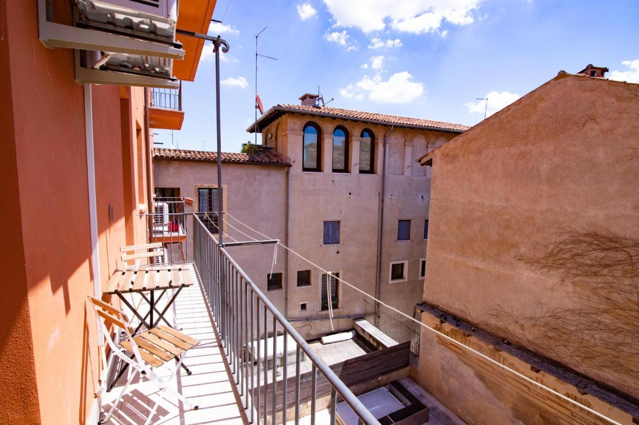 Relais Emilei Διαμέρισμα Βερόνα Εξωτερικό φωτογραφία
